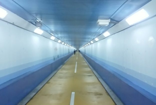 関門トンネル