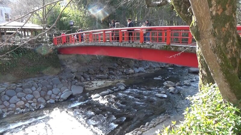恋愛成就の赤い橋